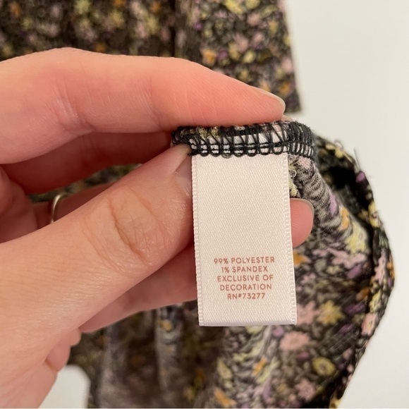 LC LAUREN CONRAD Ruffle Cold Shoulder Top Black Lilac Lavender Multi Floral Boho - Picture 8 of 12